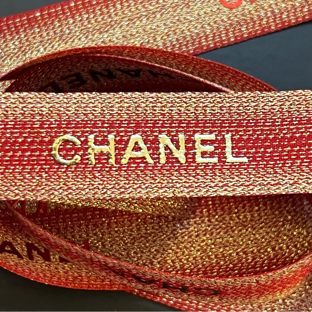 CHANEL Red and Gold Gift Wrapping Ribbon 2 Yards - Picture 5 of 6